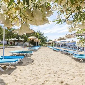 Capre Mare Beach Resort